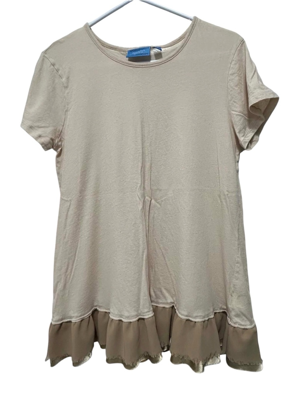 Vera Wang Cream Short-Sleeve Ruffle-Hem Tee with Tan Trim